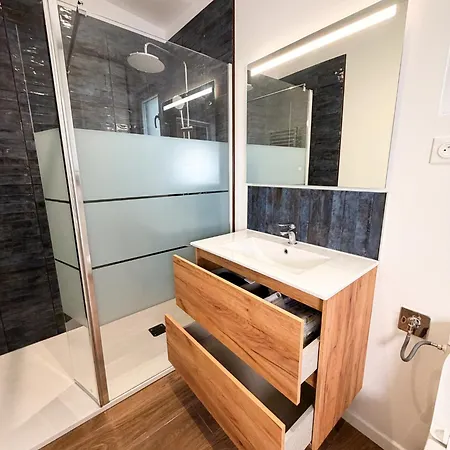 Grands Complets Avec Leurs Cuisines Toutes Equipees Jusqu'a 72m2
