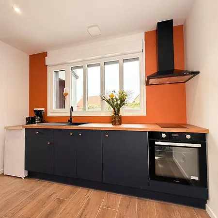 Grands Complets Avec Leurs Cuisines Toutes Equipees Jusqu'a 72m2 Apartment *