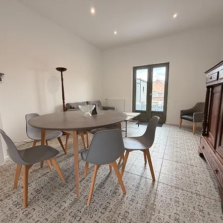 Grands Complets Avec Leurs Cuisines Toutes Equipees Jusqu'a 72m2 Apartment *
