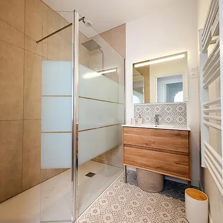 Apartment Grands Complets Avec Leurs Cuisines Toutes Equipees Jusqu'a 72m2 *