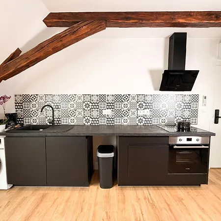 Grands Complets Avec Leurs Cuisines Toutes Equipees Jusqu'a 72m2 *