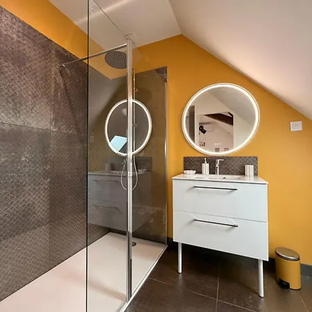 Grands Complets Avec Leurs Cuisines Toutes Equipees Jusqu'a 72m2 Apartment *